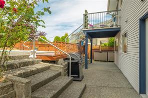 5425 Leslie Cres — listing photo 54 of 63