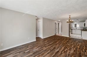 102-4692 Alderwood Pl — listing photo 19 of 27