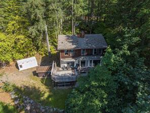 4026 MacAulay Rd — listing photo 18 of 46