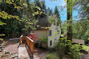 4026 MacAulay Rd — listing photo 28 of 46