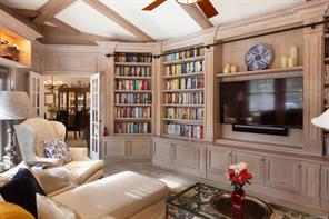 2773 Arbutus Rd — listing photo 25 of 58