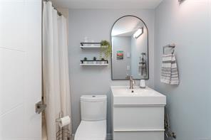 109-1655 Begbie St — listing photo 14 of 19