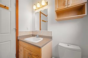 1466 Norton Dr — listing photo 23 of 93