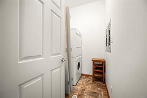 1466 Norton Dr — listing photo 26 of 93