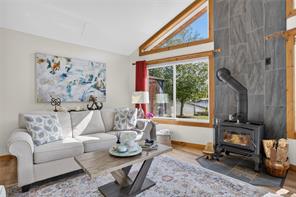 9484 Martin Park Dr — listing photo 15 of 73