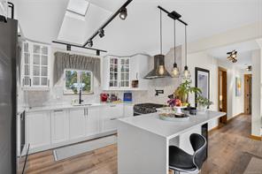 9484 Martin Park Dr — listing photo 21 of 73