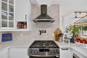 9484 Martin Park Dr — listing photo 26 of 73