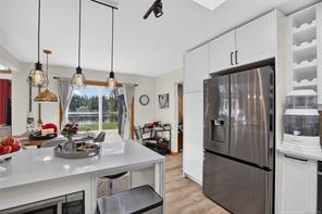 9484 Martin Park Dr — listing photo 27 of 73