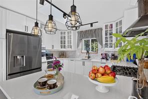 9484 Martin Park Dr — listing photo 30 of 73