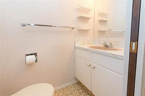 2304 Alicia Pl — listing photo 14 of 32