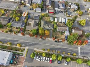 141 Jensen Ave — listing photo 23 of 64