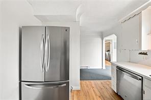 141 Jensen Ave — listing photo 33 of 64