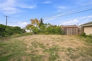 141 Jensen Ave — listing photo 44 of 64
