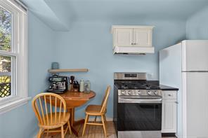 930 Wharncliffe Rd — listing photo 20 of 56