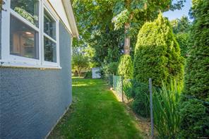 930 Wharncliffe Rd — listing photo 45 of 56