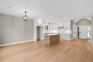 715 Doehle Ave — listing photo 20 of 59