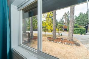 2715 Linden Lane — listing photo 33 of 60