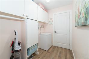 2715 Linden Lane — listing photo 34 of 60