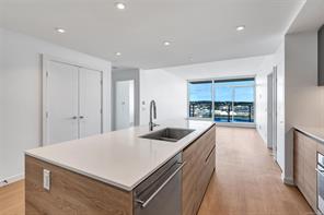 1208-363 Tyee Rd — listing photo 17 of 37