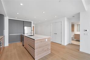 1208-363 Tyee Rd — listing photo 18 of 37