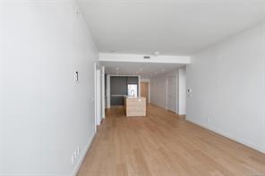 1208-363 Tyee Rd — listing photo 20 of 37