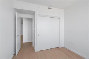 1208-363 Tyee Rd — listing photo 29 of 37