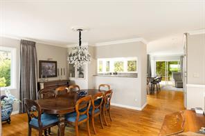 3656 Cadboro Bay Rd — listing photo 20 of 75