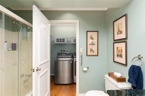 3656 Cadboro Bay Rd — listing photo 35 of 75