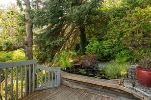 3656 Cadboro Bay Rd — listing photo 43 of 75