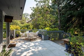 3656 Cadboro Bay Rd — listing photo 46 of 75