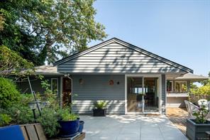 3656 Cadboro Bay Rd — listing photo 48 of 75