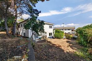 131 Milburn Dr — listing photo 32 of 37