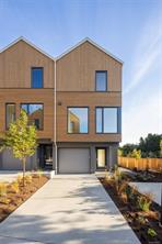 1520 Louise Pl, Saanich