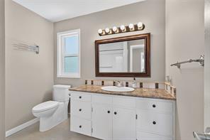 375 Temple St — listing photo 27 of 43