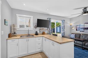 375 Temple St — listing photo 35 of 43