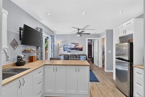 375 Temple St — listing photo 36 of 43