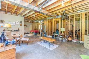 6-5315 Miller Rd — listing photo 28 of 35