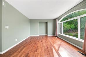 256 King Rd — listing photo 24 of 88