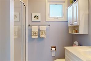 244 Moss St — listing photo 21 of 42