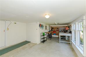 244 Moss St — listing photo 27 of 42