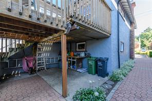 244 Moss St — listing photo 33 of 42