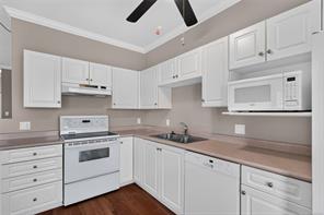 410-220 Island Hwy — listing photo 27 of 47