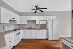 410-220 Island Hwy — listing photo 28 of 47