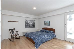 1030 Joan Cres — listing photo 20 of 41