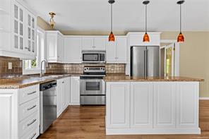 662 Redwood Dr — listing photo 19 of 38