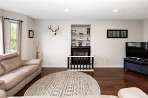 809 Willowcrest Rd — listing photo 19 of 66