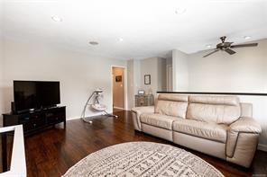809 Willowcrest Rd — listing photo 21 of 66