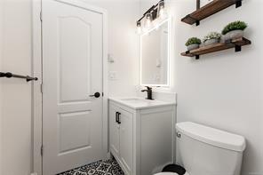 809 Willowcrest Rd — listing photo 27 of 66