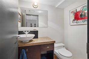 206-1030 Meares St — listing photo 15 of 32