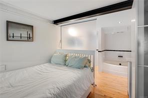 206-1030 Meares St — listing photo 20 of 32